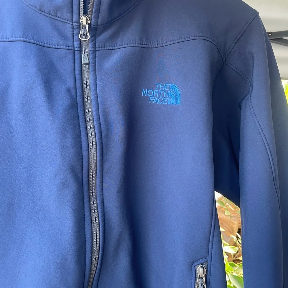 The North Face Navy Softshell‎ Jacket